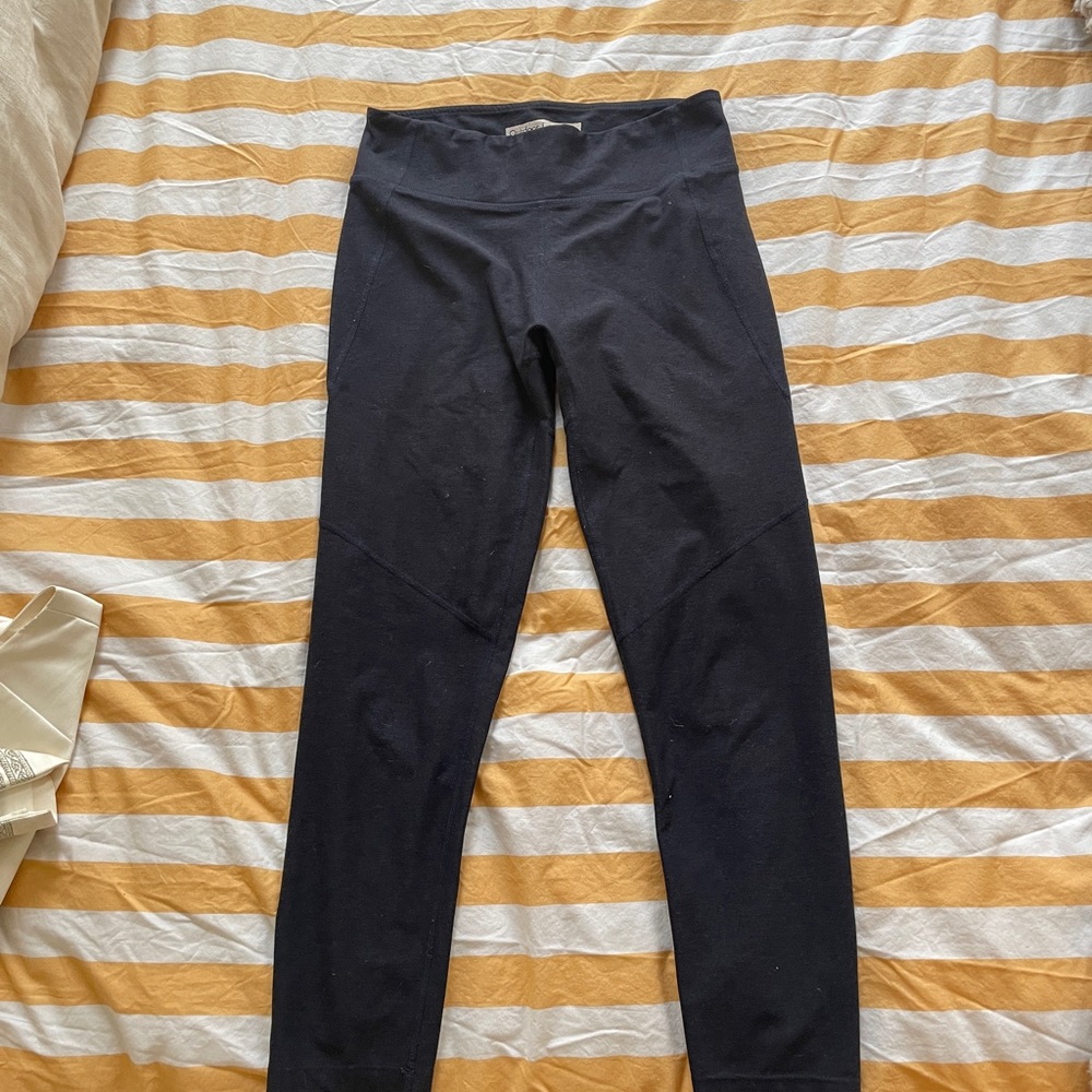 Outdoor voices 3/4 leggings